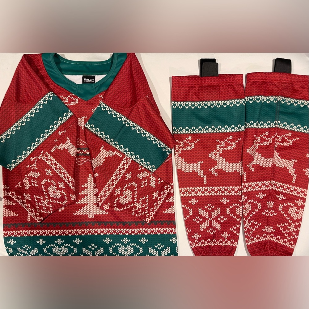 Christmas Hockey Jersey & Socks, Jersey Adult Small, Socks 24”-26”